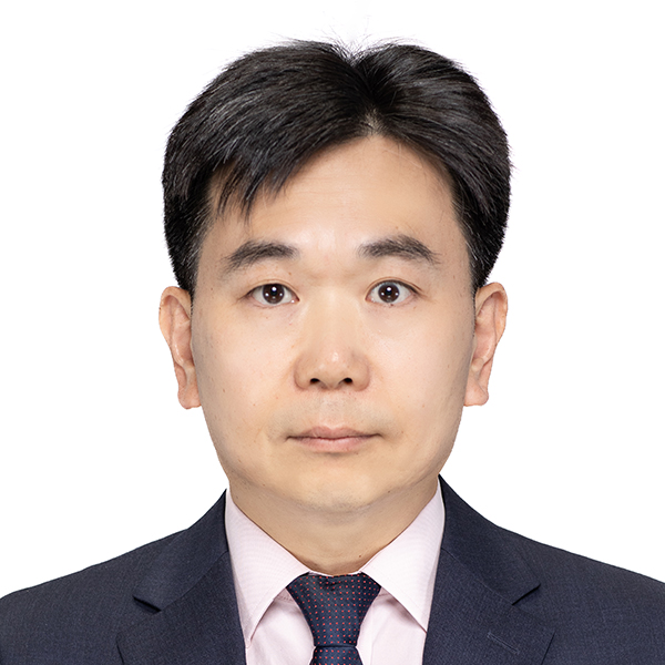 '개도국 등기 제도' 자문 의견을 준 등기 연구 분야 전문가 정호경 사법보좌관의 모습 / 사진=법원제공