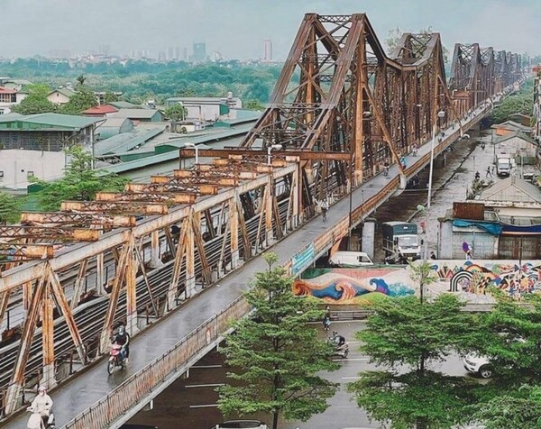 노후화가 심각하게 진행된 하노이 롱비엔 대교 [출처: AN NINH THU DO]